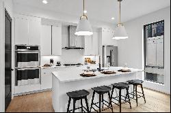 Stunning new construction townhome at Artizen on West Pine