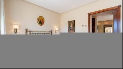 Majestic, traditional style villa for sale in Son Vida, Mallorca, Palma de Mallorca 07013