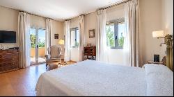 Majestic, traditional style villa for sale in Son Vida, Mallorca, Palma de Mallorca 07013