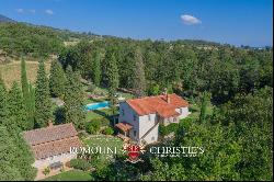 Tuscany - RESTORED COUNTRY VILLA WITH POOL FOR SALE IN CETONA