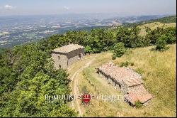 FORMER CONVENT FOR SALE IN SPOLETO, UMBRIA