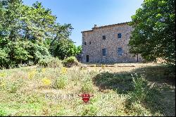 FORMER CONVENT FOR SALE IN SPOLETO, UMBRIA