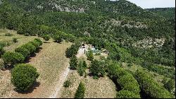 Sheepfold in an exceptional location with panoramic views, 45 minutes from Montpellier. S