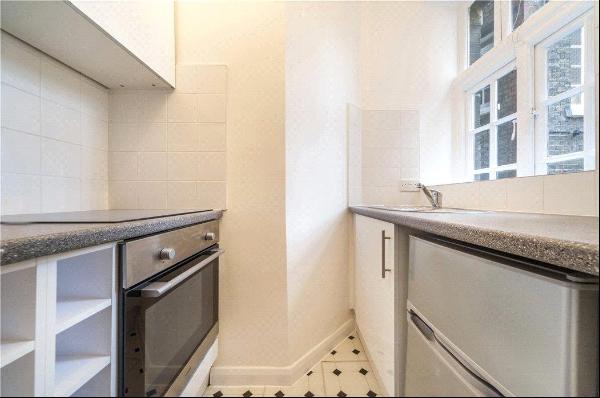 A studio available in the heart of Bloomsbury.