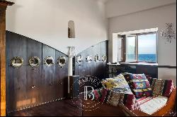 BIARRITZ, 136 sqm APARTMENT FACING THE OCEAN