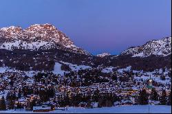 STRATEGIC CHALET HOTEL ON HISTORICAL CROSSROADS OF WORLD WAR I