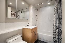 2 Bed / 2 Bath Condo in Hell's Kitchen