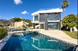 Seafront Luxury Villa in Calpe