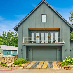 Stunning Carriage House in Picturesque Serenbe Community