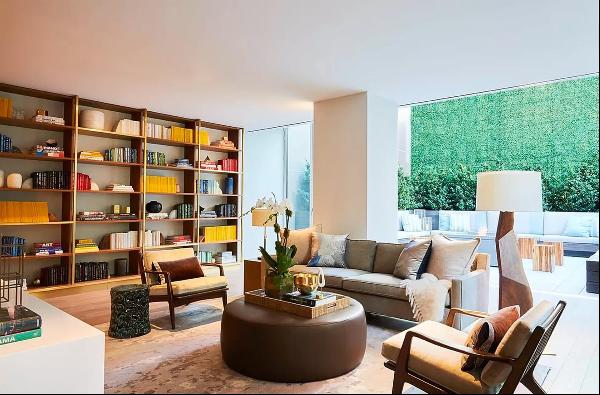 Discover the pinnacle of indoor-outdoor luxury living in the heart of New York City with t
