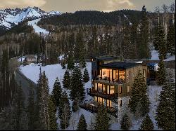 Outstanding Views and Easy Ski Access