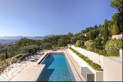 MOUGINS | CHARM & REFINEMENT | PANORAMIC VIEWS