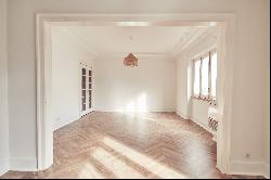 Flat, 4 bedrooms, for Sale