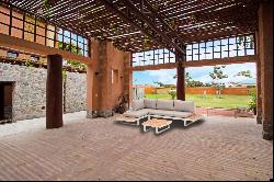 Spectacular camp house in Pachacamac