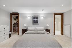 Beautiful 3 bedroom apartment in Mayfair