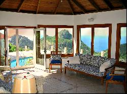 Champagne Cottage, Saba Island