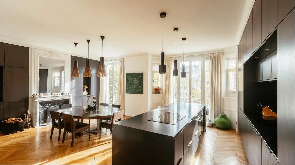 Exceptionally renovated family apartment.