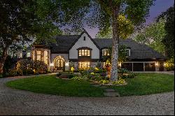 Exquisite Home on 1.5 Acres in the Rolling Green Neighborhood! 