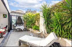 BORDEAUX - JARDIN PUBLIC / CHARTRONS - SUPERB APPARTMENT - TERRACE 21sqm - GARAGE