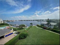 3420 Gulf Shore BLVD N #51, Naples FL 34103