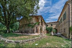 Charming Tuscan property in Val d'Orcia