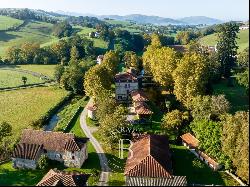 RARE  HISTORICAL CHATEAU IN THE INTERIOR BASQUE COUNTRY