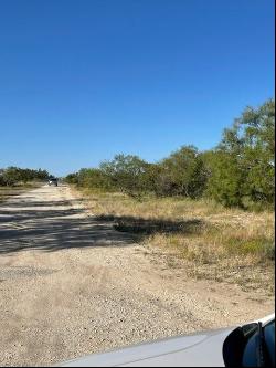 Maddox St, Eden TX 76837