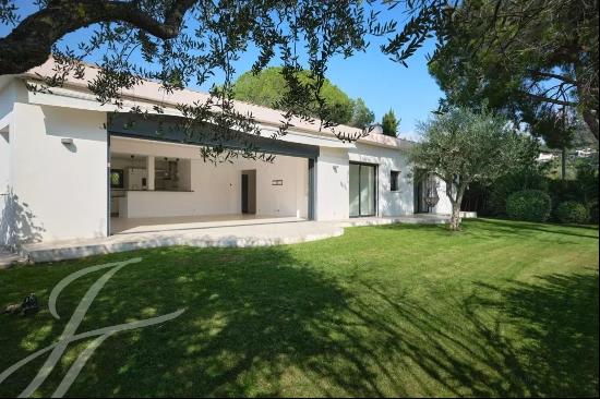 Beautiful contemporary single-storey apartment in Mougins