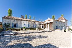 Splendid manor House with 10 acres, close to DURAS