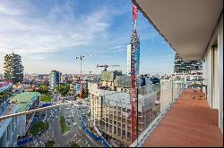 Apartment in the \"Giardini D'Inverno\" building with view of the Milan skyline