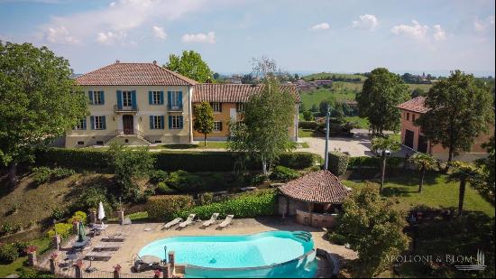 Historic Mansion with prestigious winery, Asti - Piedmont