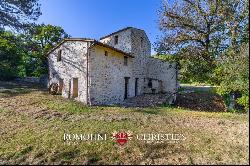 Umbria - FORMER MILL WITH GUESTHOUSE AND POOL FOR SALE IN TODI