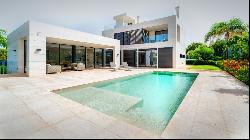 Modern design villa under construction with sea views for sale , Llucmajor 07620