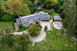 810 Mount Moro Road, Villanova, PA 19085