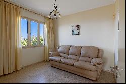 Semi-Detached House With Two Bedrooms in Pafos Suburb