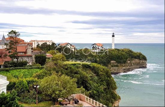 ANGLET - AN APARTMENT NEAR THE LIGHTHOUSE AND ENJOYING A MAGNIFICENT OCEAN VIEW