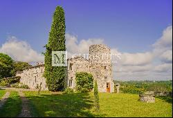 Fabulous west Dordogne property with pool and views for sale