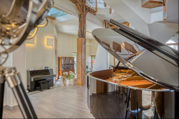 EXCLUSIVITY - BEAUTIFUL RENOVATION FOR THIS FARMHOUSE - 5 MN FROM SWITZERLAND