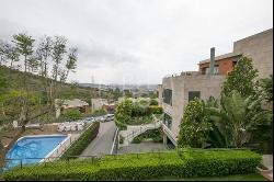 House for sale in Barcelona, Esplugues de Llobregat, Esplugues de Llobregat 08950