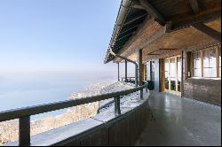 Exceptional property above Lake Geneva
