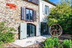 Charming Real estate - Authentic stone farmhouse under the village of Gassin.