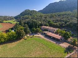 Exclusive Finca to reform in Cala Sant Vicente Pollensa