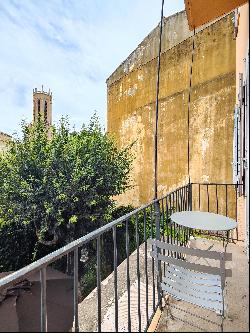 Apartment with balcony