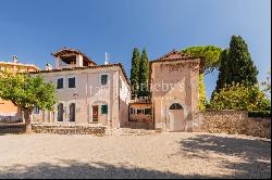 Historic mansion with Secret Garden nestled in a Borgo near Rome