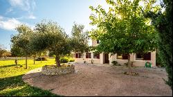 Majorcan finca with pool for sale in quiet location in Consell, , Consell 07330