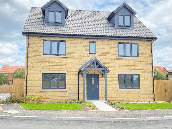 **A stunning 5 bedroom detached new build home, ready for occupation**Chestnut Farm is an