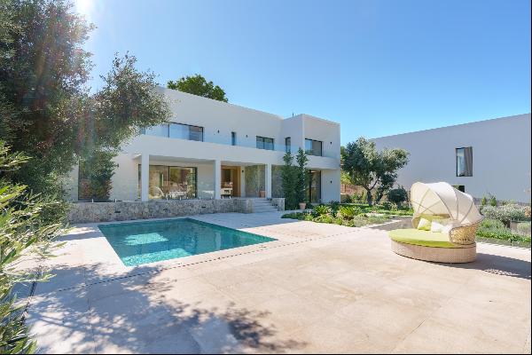 Modern Villa located in Santa Ponsa