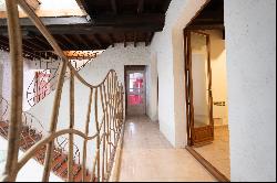 TORREILLES - STONE BUILDING WITH CHARACTER - 479sqm