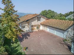 Nicely renovated property with a wonderfull view of Geneva