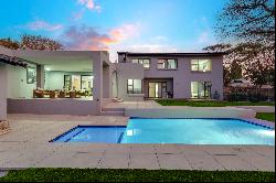 Beautiful Masterpiece For Sale in Phase 1 of Fourways Gardens